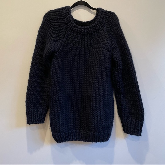 Maiami Sweaters - Maiami Basic Wool Hand-Knitted Luxury Navy Blue Sweater